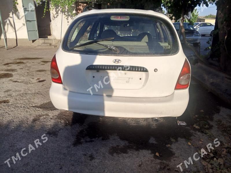 Hyundai Elantra 2000 - 35 000 TMT - Gökje - img 4
