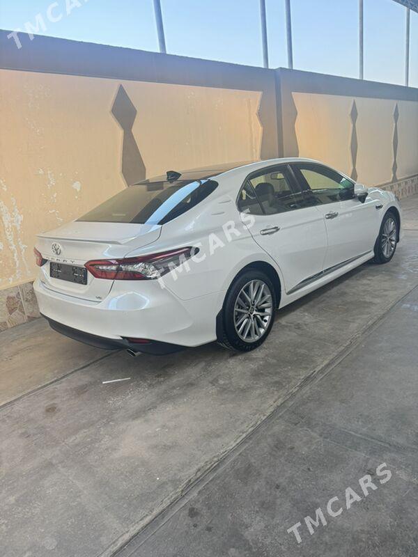 Toyota Camry 2023 - 686 000 TMT - Ашхабад - img 4