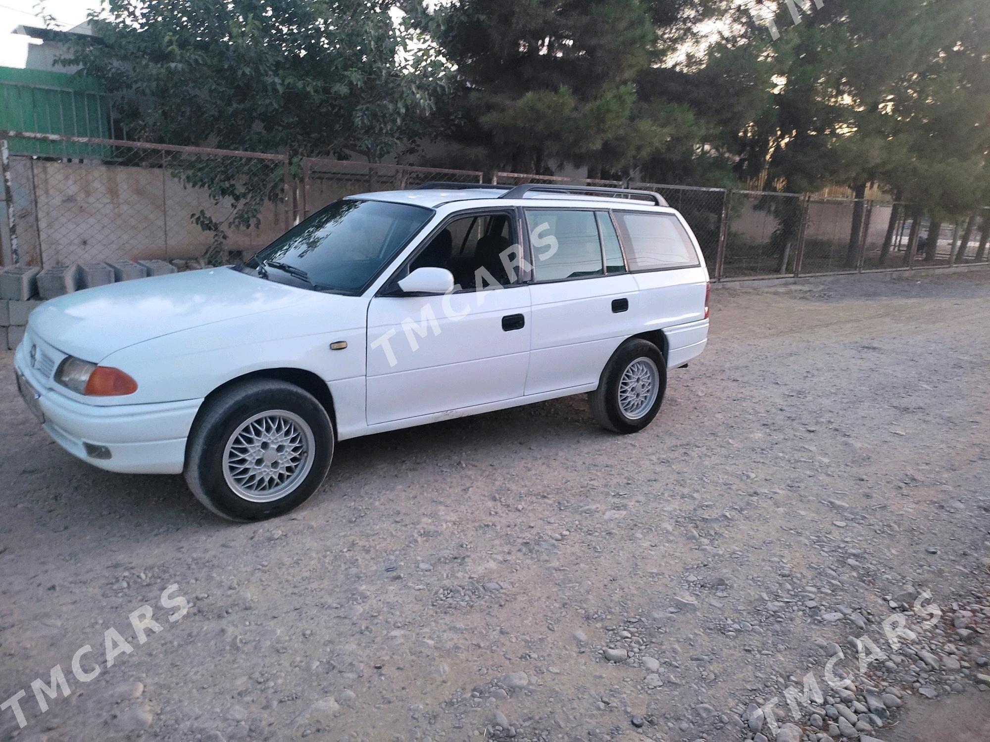 Opel Astra 1995 - 40 000 TMT - Бахарден - img 2