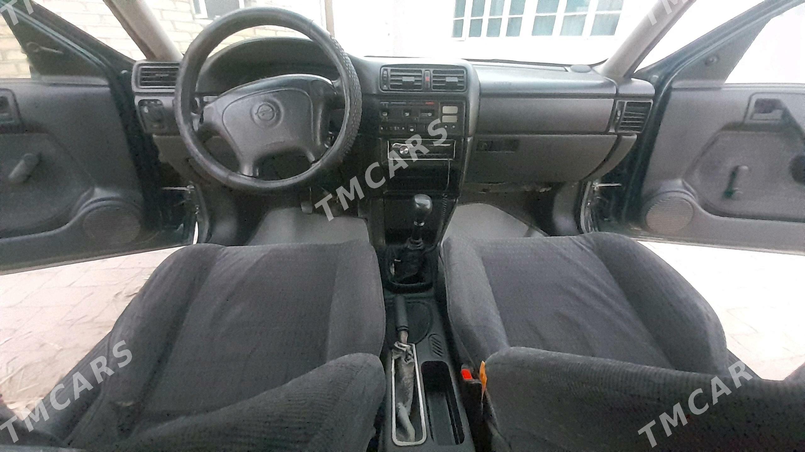 Opel Vectra 1995 - 60 000 TMT - Туркменгала - img 8