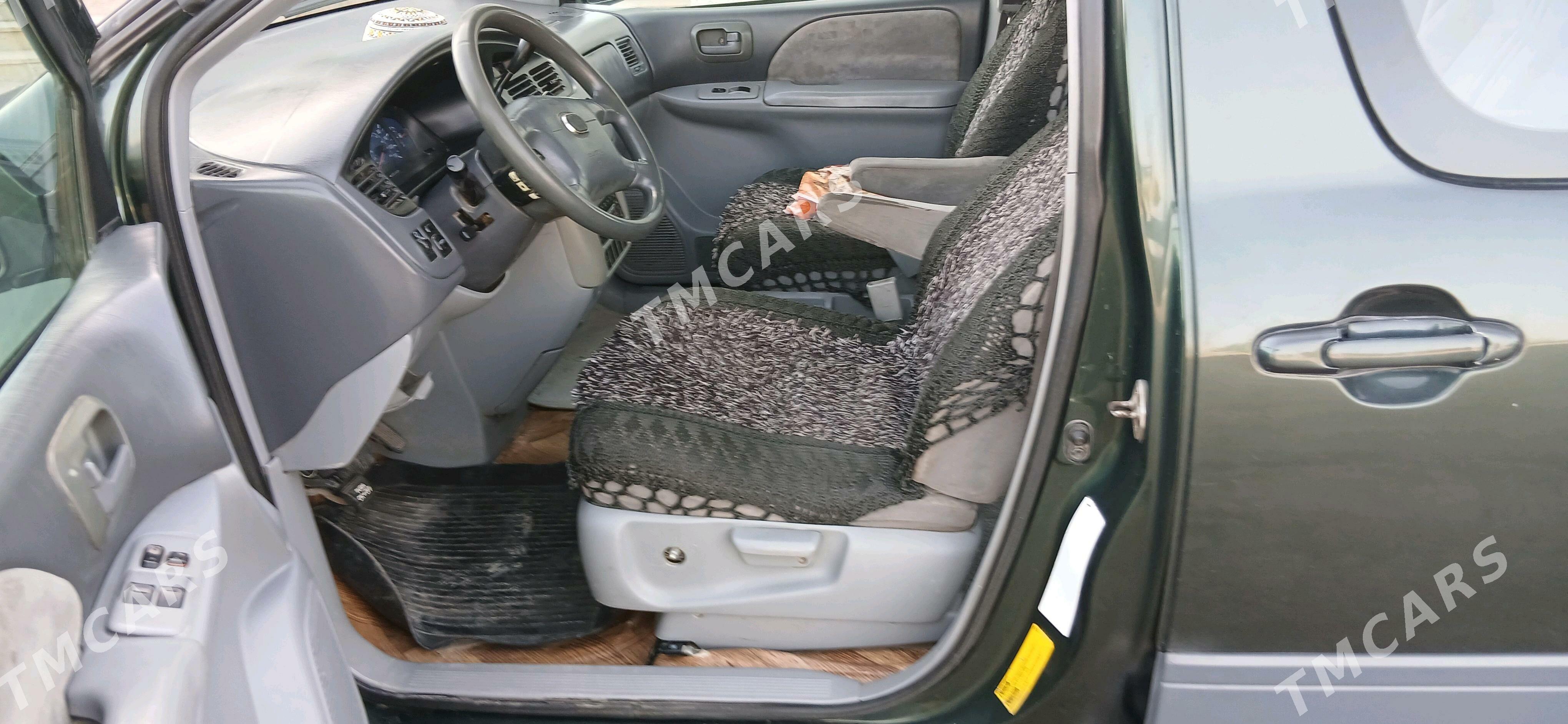 Toyota Sienna 2001 - 140 000 TMT - Губадаг - img 5