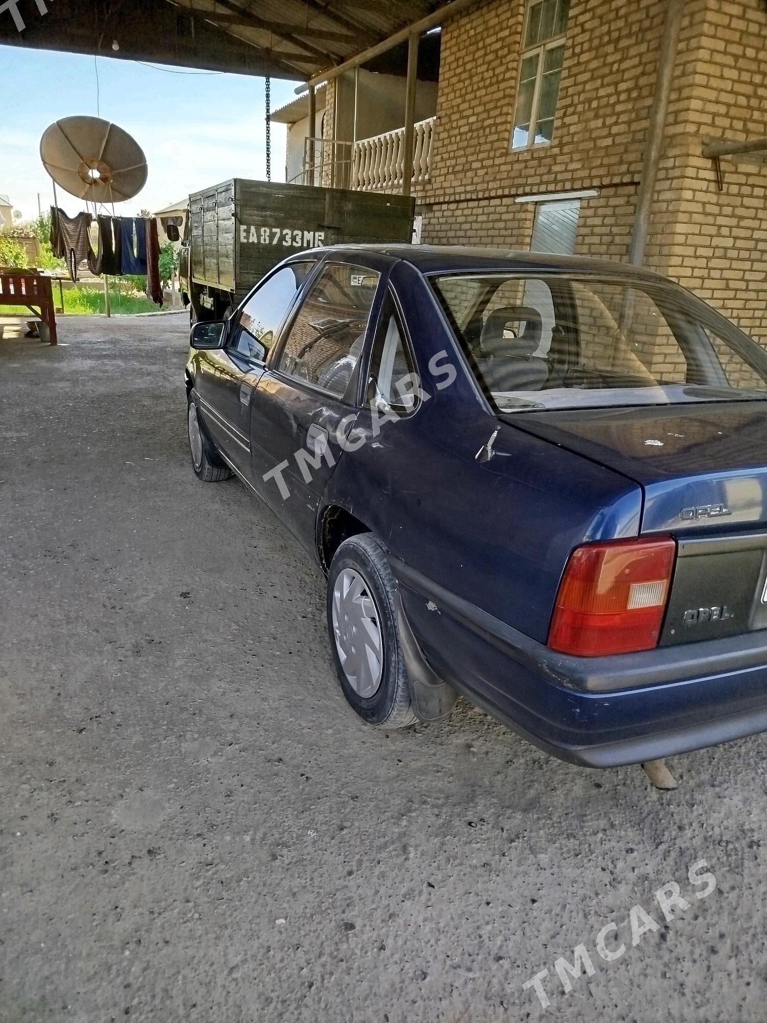 Opel Vectra 1992 - 30 000 TMT - Сакарчага - img 5