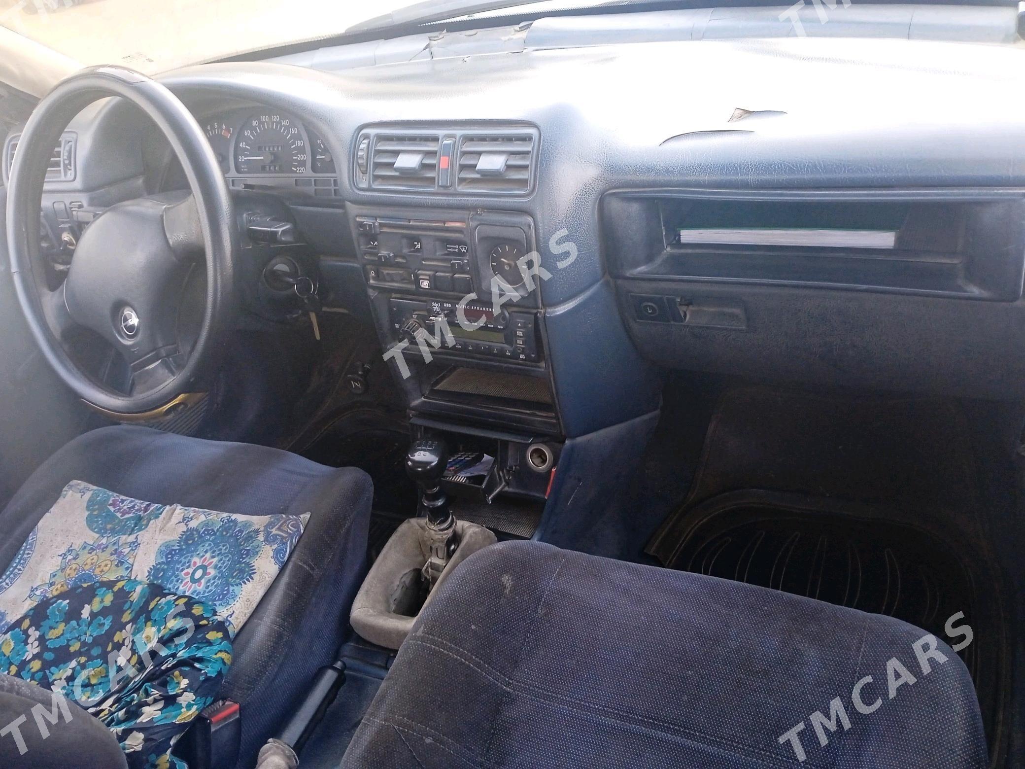 Opel Vectra 1992 - 30 000 TMT - Байрамали - img 5
