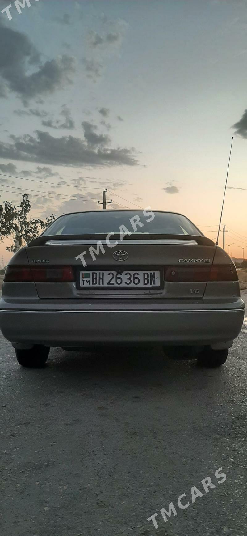 Toyota Camry 1999 - 120 000 TMT - Балканабат - img 2