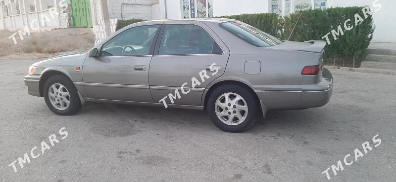 Toyota Camry 1999 - 120 000 TMT - Балканабат - img 5