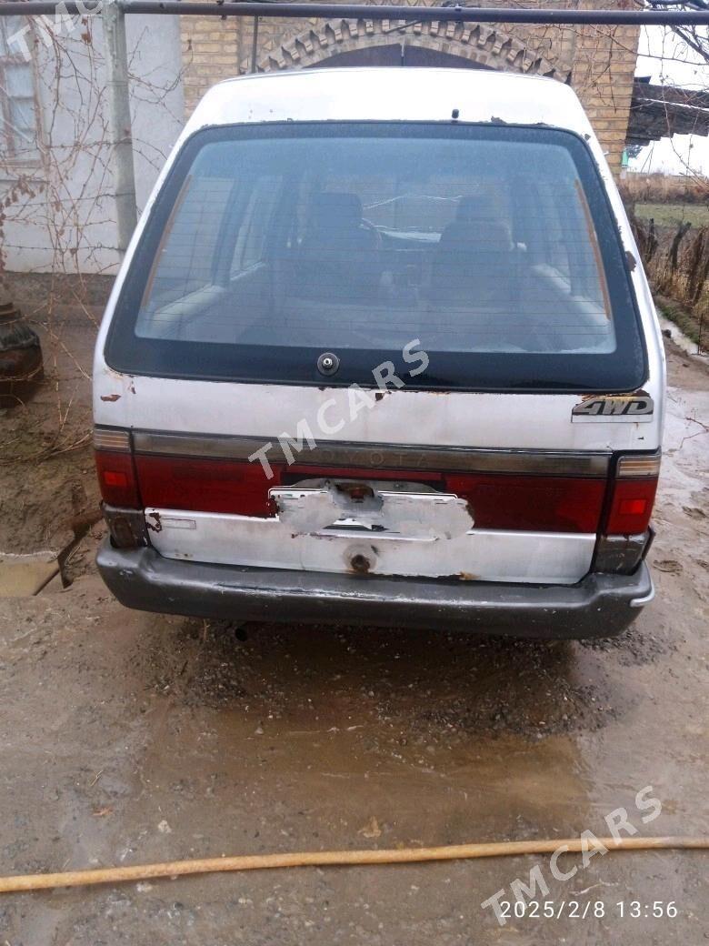 Toyota Town Ace 1989 - 15 000 TMT - Гарабекевюл - img 2
