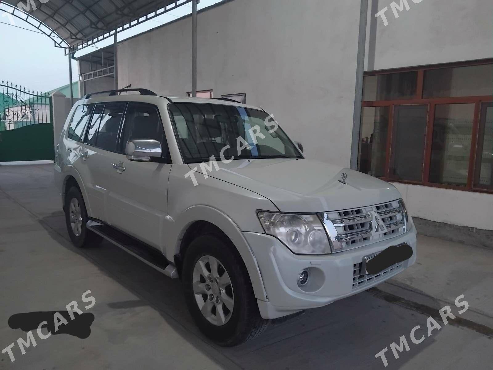 Mitsubishi Pajero 2013 - 270 000 TMT - Aşgabat - img 4