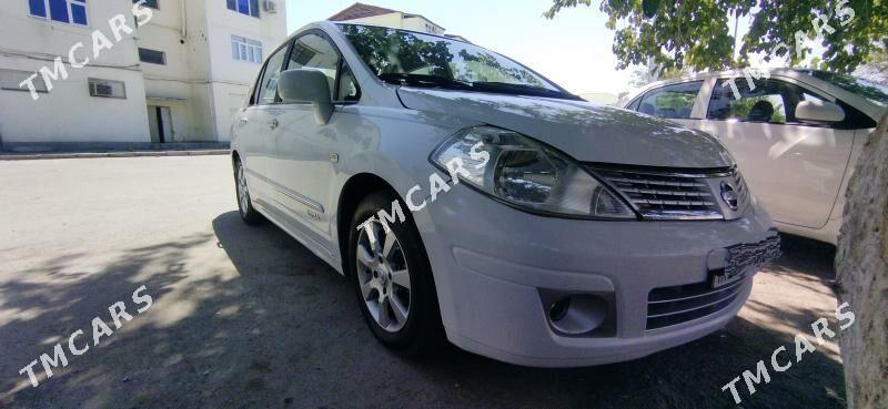 Nissan Versa 2010 - 135 000 TMT - 4 мкр - img 6