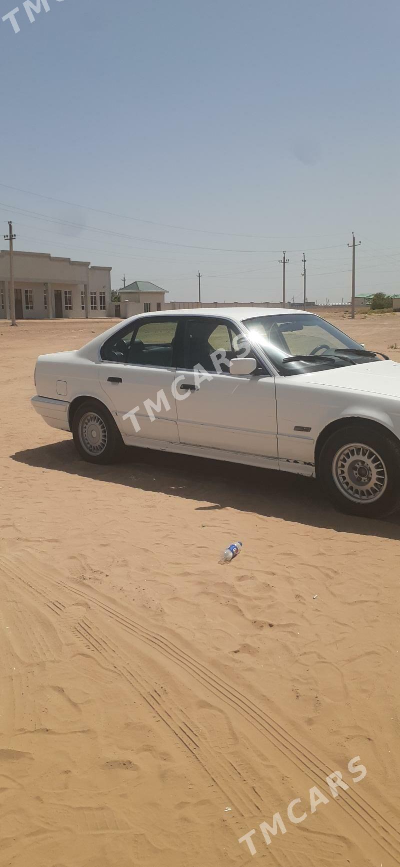 BMW 525 1990 - 65 000 TMT - Мары - img 4