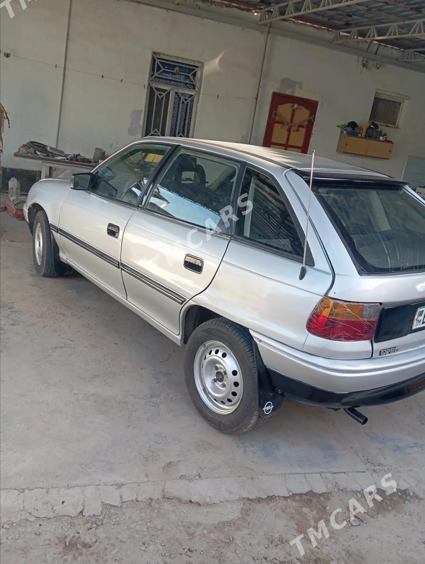 Opel Astra 1991 - 36 000 TMT - Мары - img 9