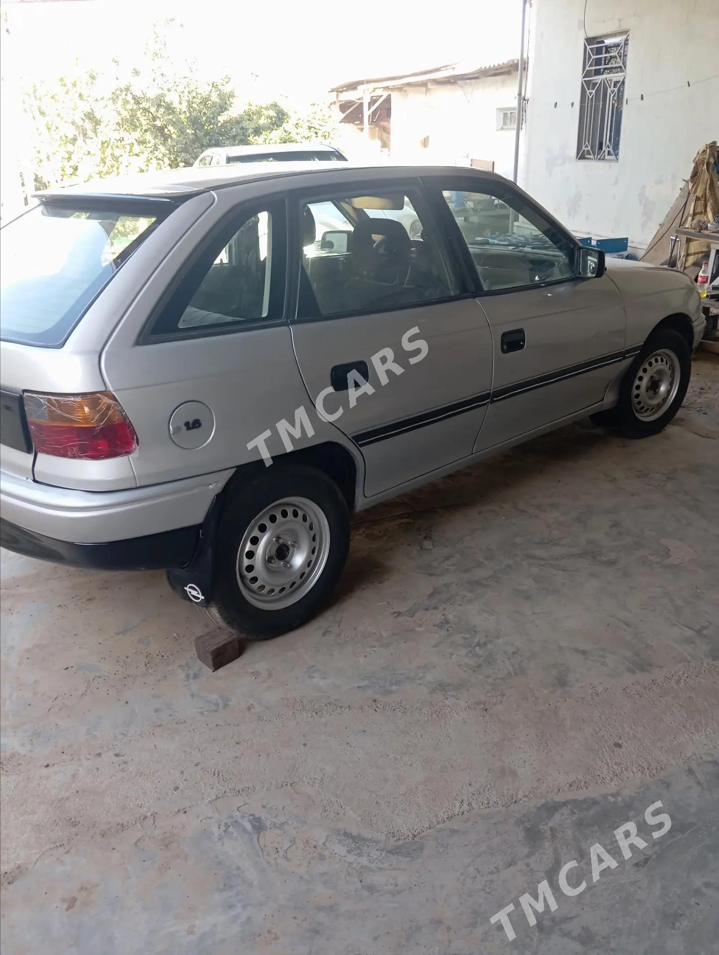 Opel Astra 1991 - 36 000 TMT - Мары - img 8