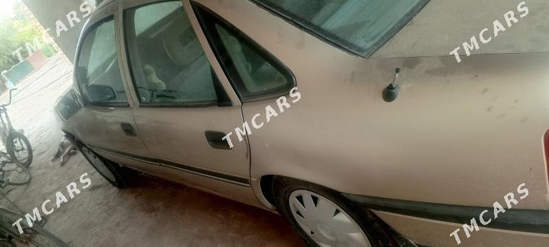 Opel Vectra 1990 - 30 000 TMT - Türkmenabat - img 3