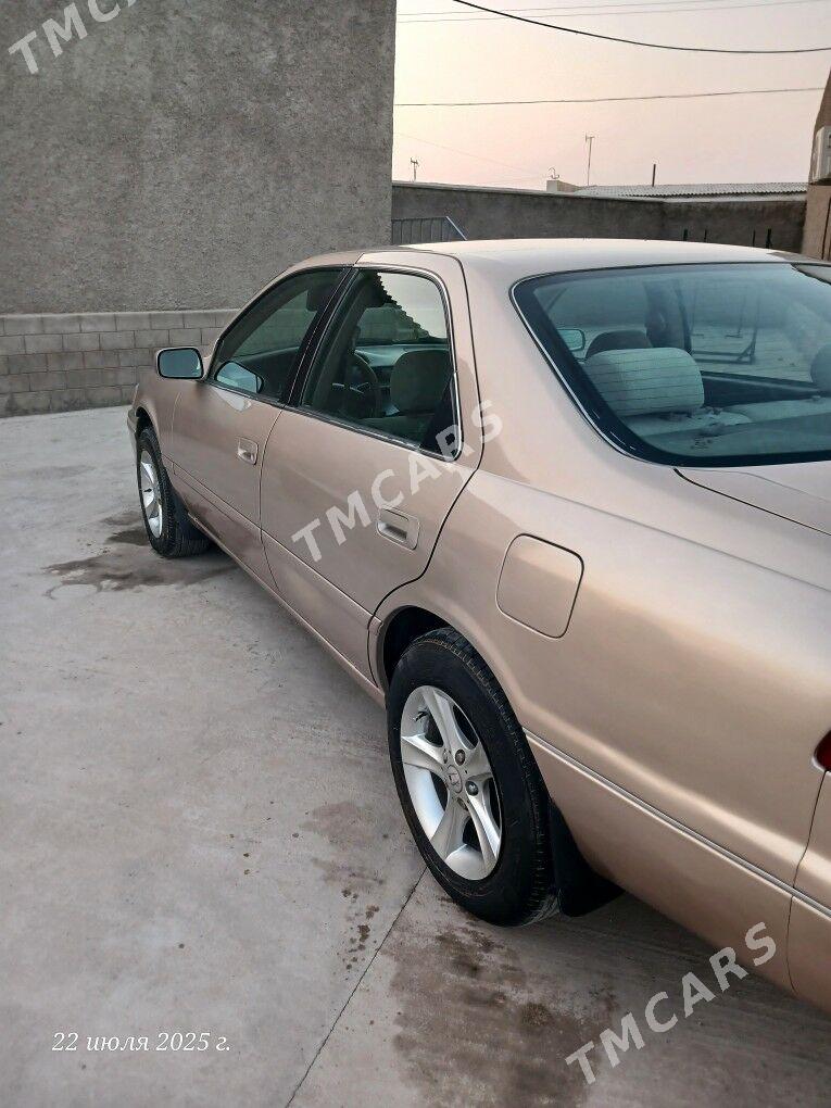 Toyota Camry 2001 - 125 000 TMT - Койтендаг - img 3