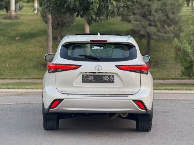 Toyota Highlander 2021 - 665 000 TMT - Aşgabat - img 4
