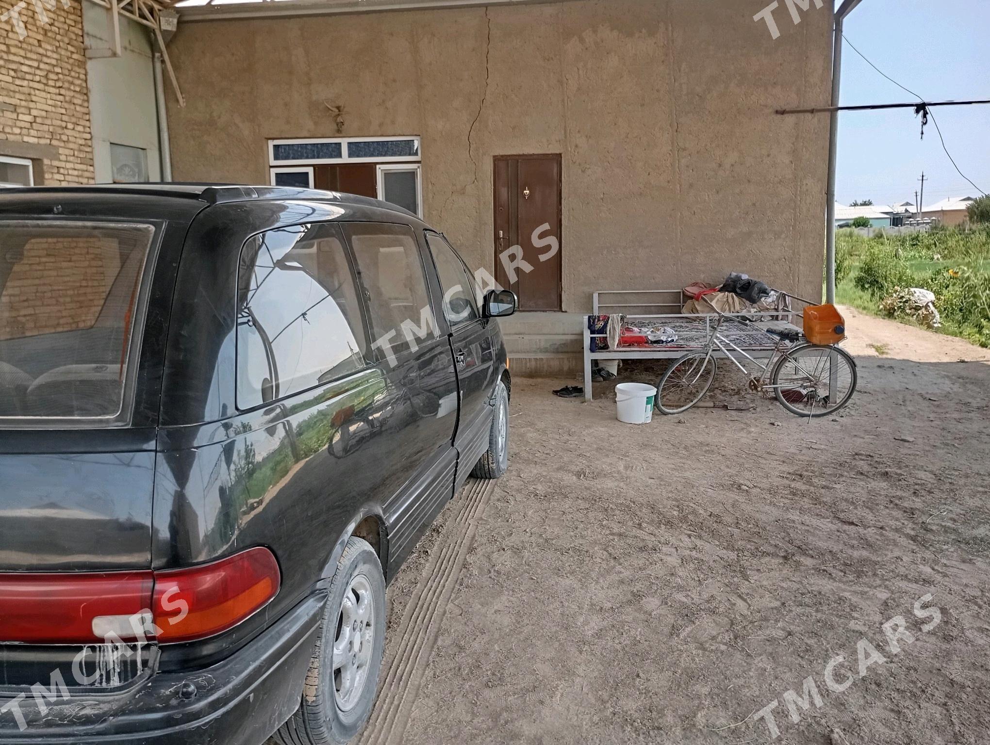 Toyota Previa 1993 - 40 000 TMT - Murgap - img 2