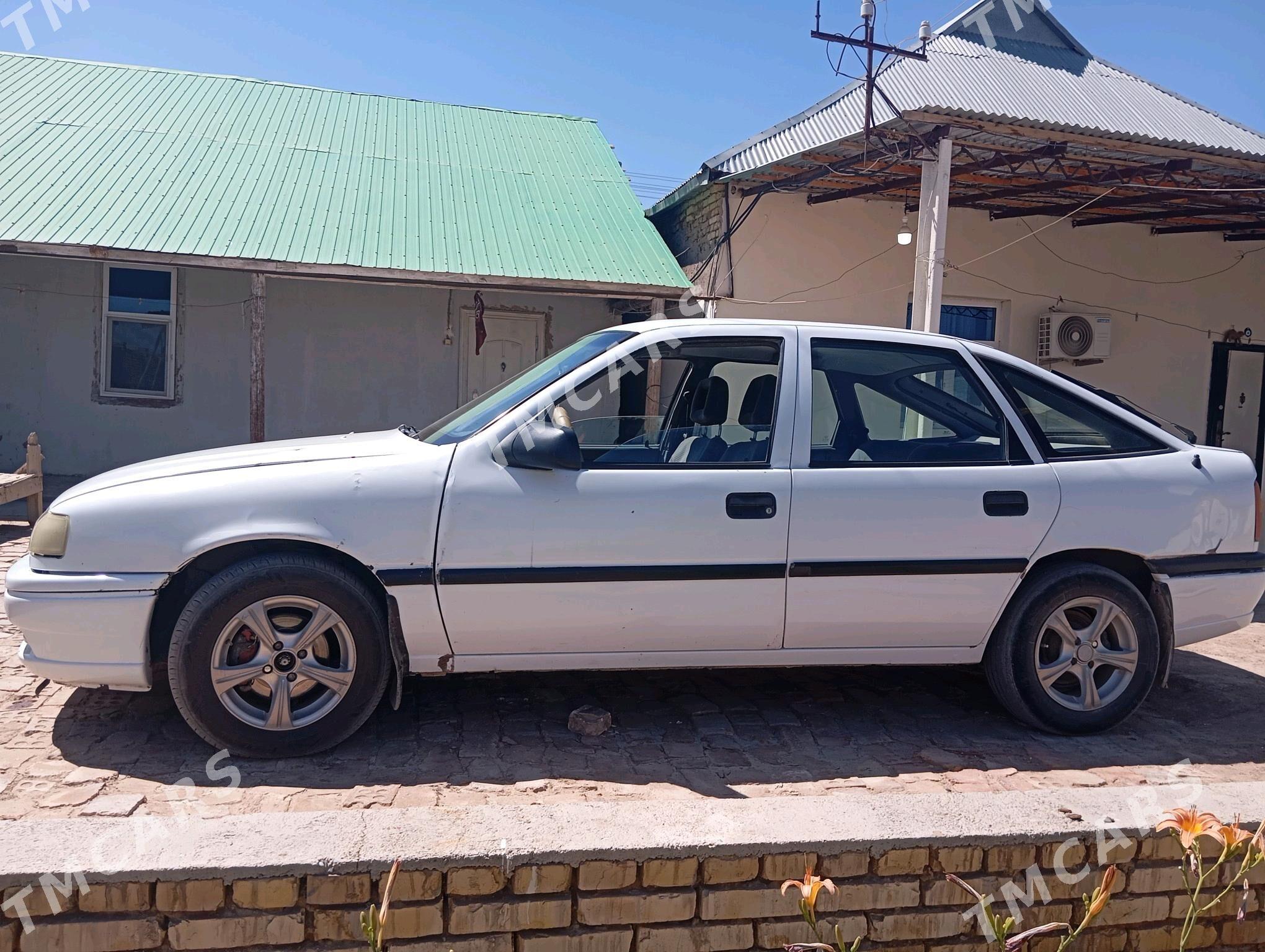 Opel Vectra 1993 - 19 000 TMT - Байрамали - img 4