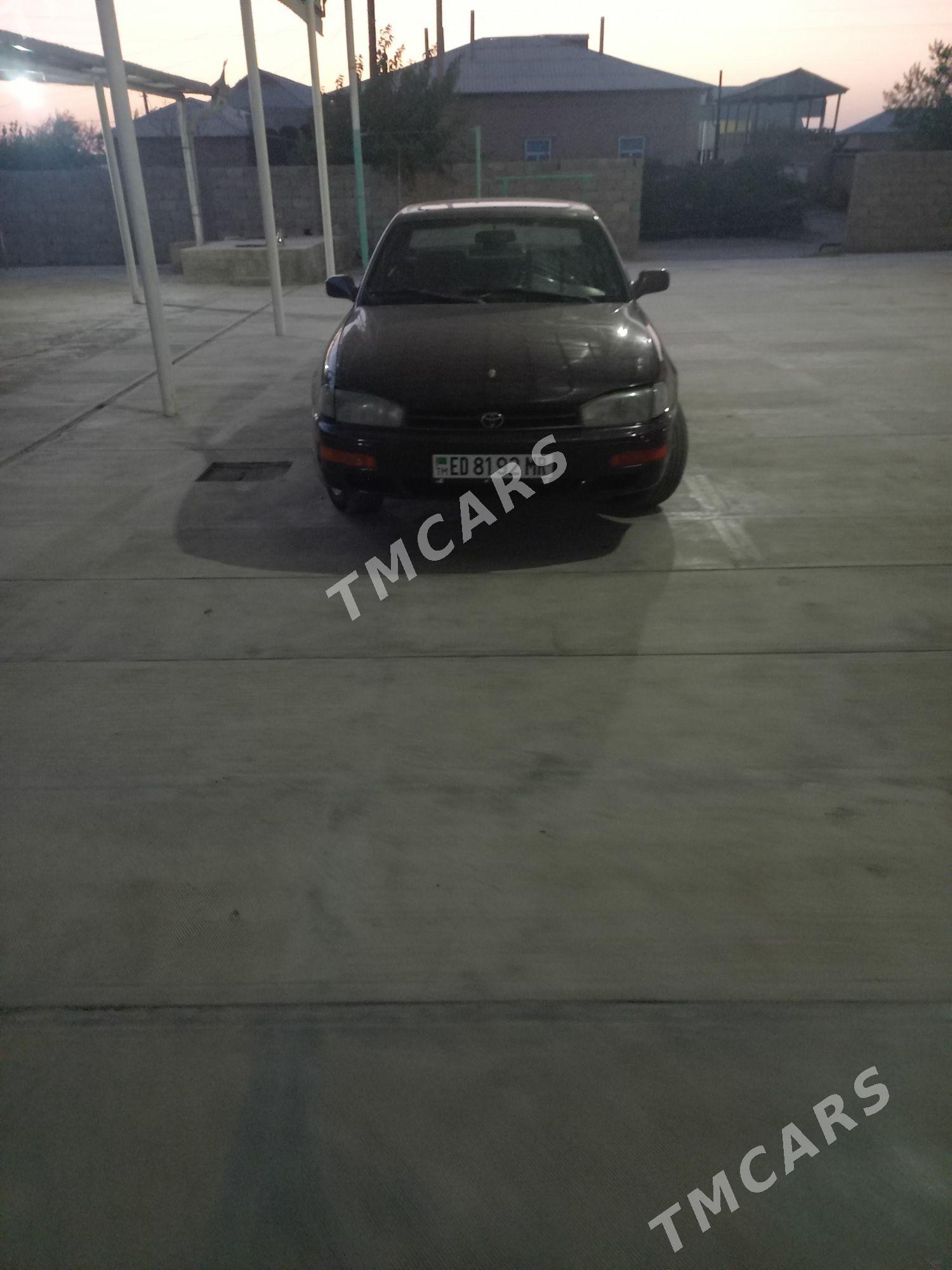Toyota Camry 1992 - 95 000 TMT - Mary - img 4