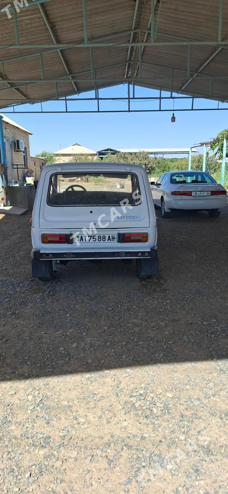 Lada Niva 1995 - 25 000 TMT - Бабадайхан - img 3