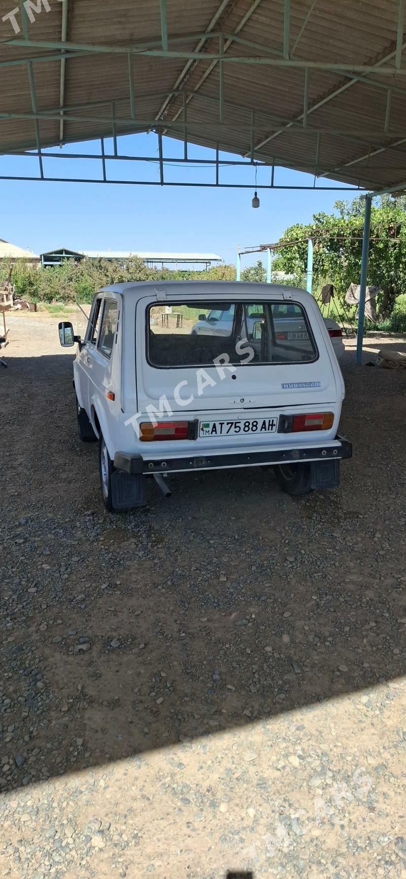 Lada Niva 1995 - 25 000 TMT - Бабадайхан - img 4