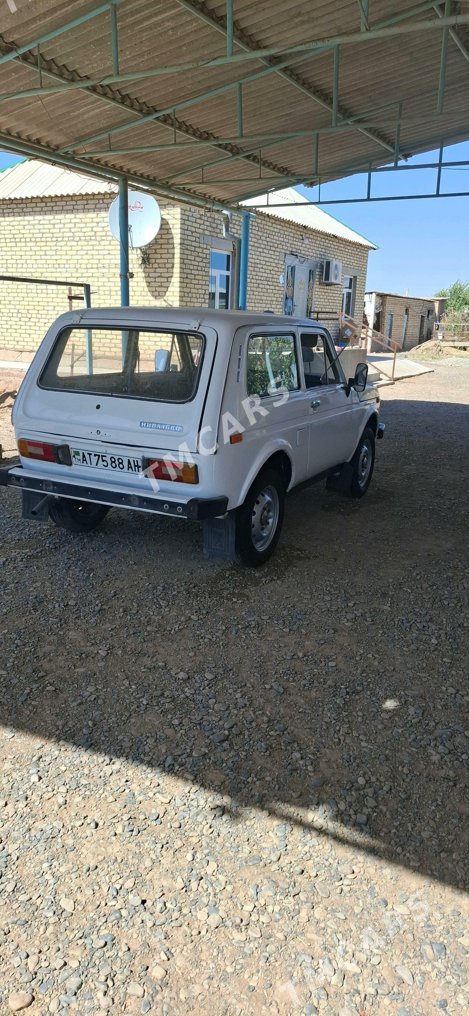 Lada Niva 1995 - 25 000 TMT - Бабадайхан - img 7