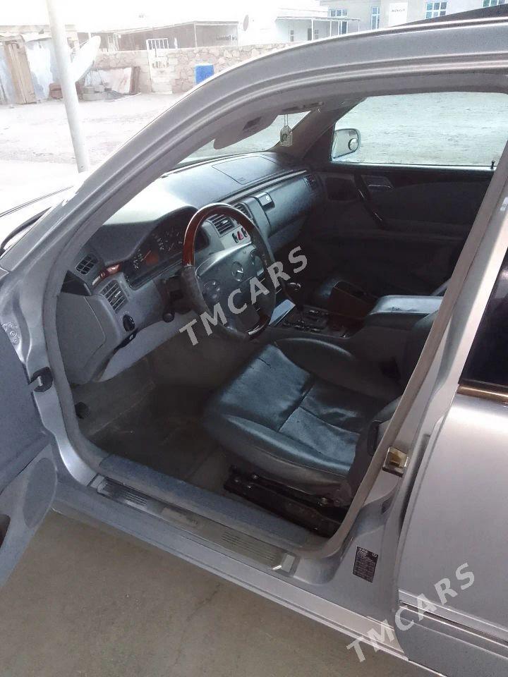 Mercedes-Benz E320 2001 - 100 000 TMT - Джебел - img 5