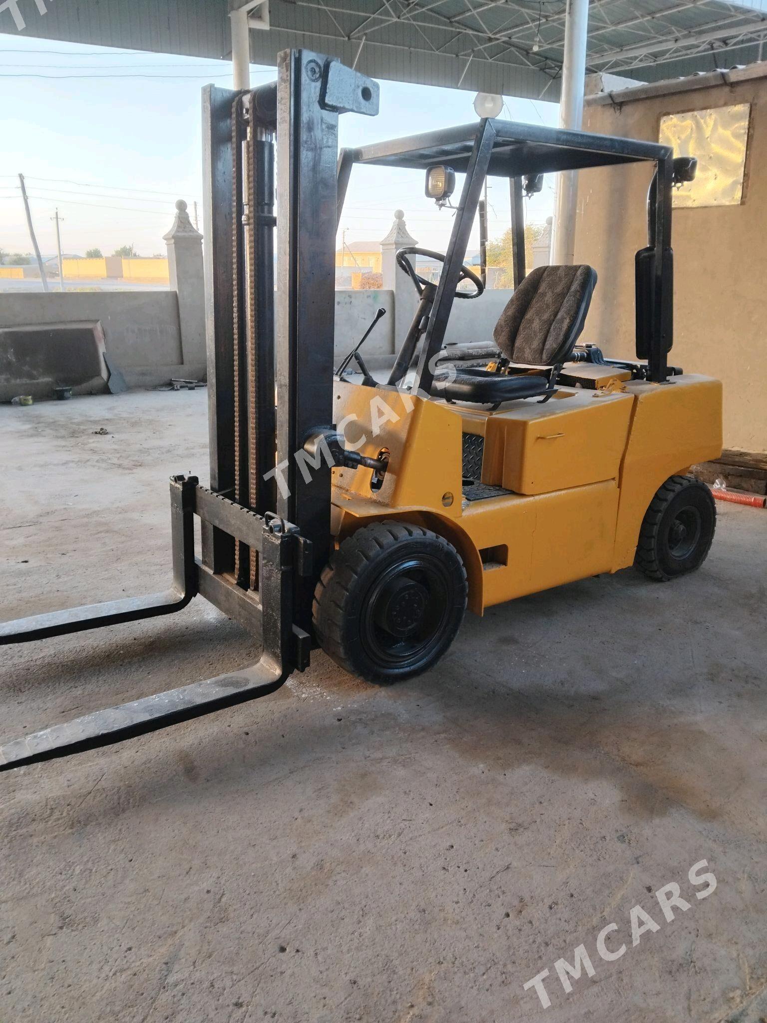 Kara Forklift 1990 - 70 000 TMT - Mary - img 2