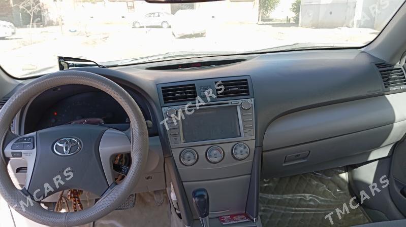 Toyota Camry 2011 - 170 000 TMT - Мары - img 2