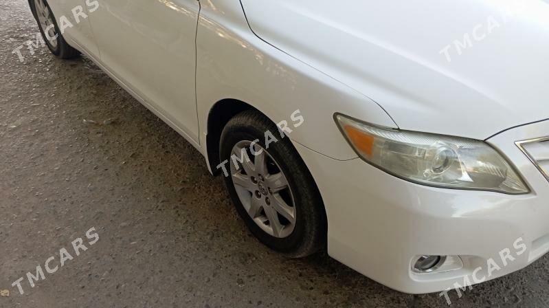 Toyota Camry 2011 - 170 000 TMT - Мары - img 3