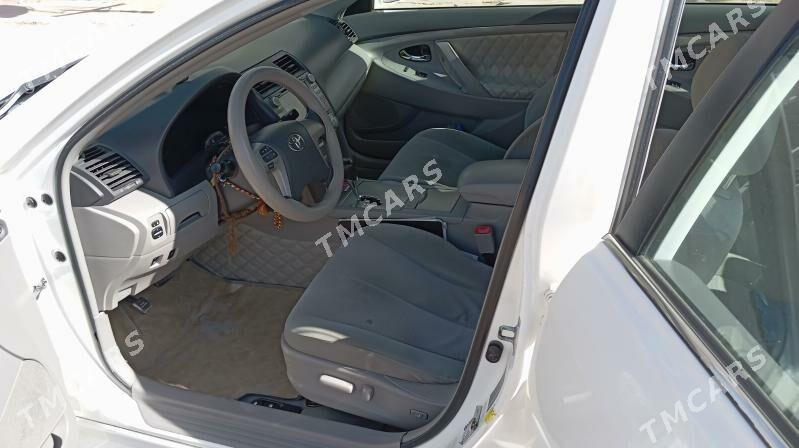 Toyota Camry 2011 - 170 000 TMT - Мары - img 5