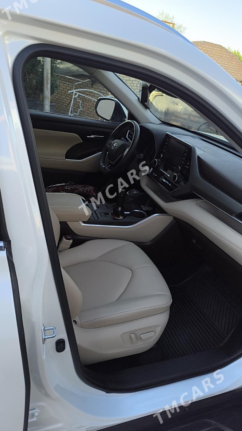 Toyota Highlander 2021 - 540 000 TMT - Мары - img 8