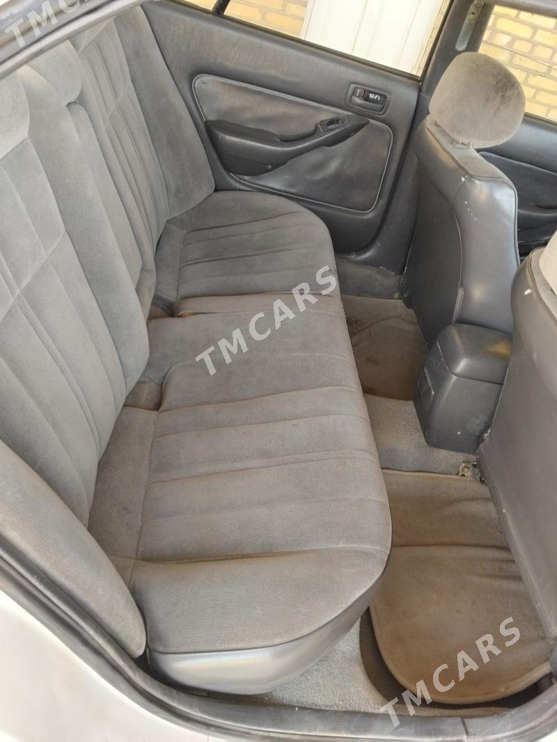 Toyota Camry 1995 - 70 000 TMT - Векильбазар - img 5