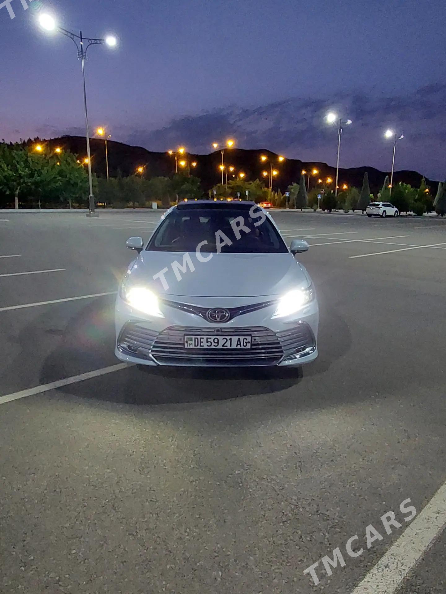 Toyota Camry 2019 - 345 000 TMT - Aşgabat - img 4