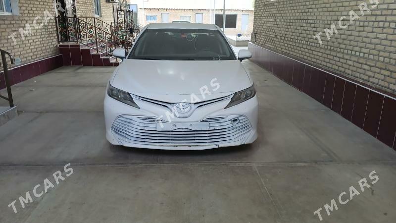 Toyota Camry 2020 - 200 000 TMT - Теджен - img 7