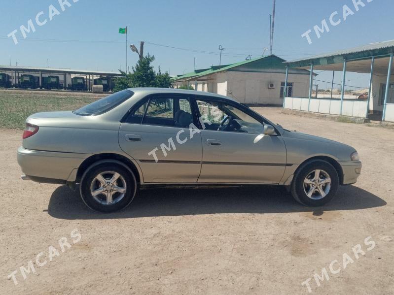 Toyota Carina 1994 - 60 000 TMT - Болдумсаз - img 4