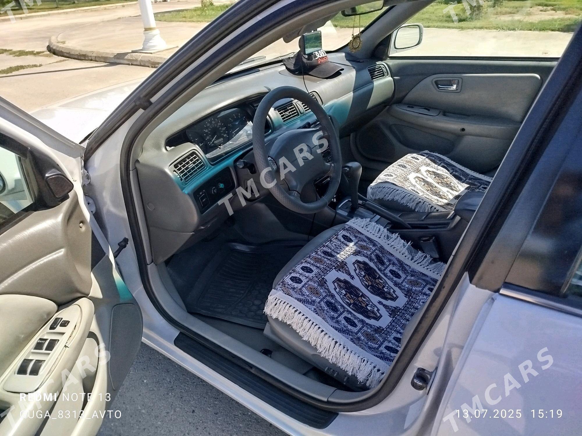 Toyota Camry 2000 - 150 000 TMT - Дашогуз - img 4