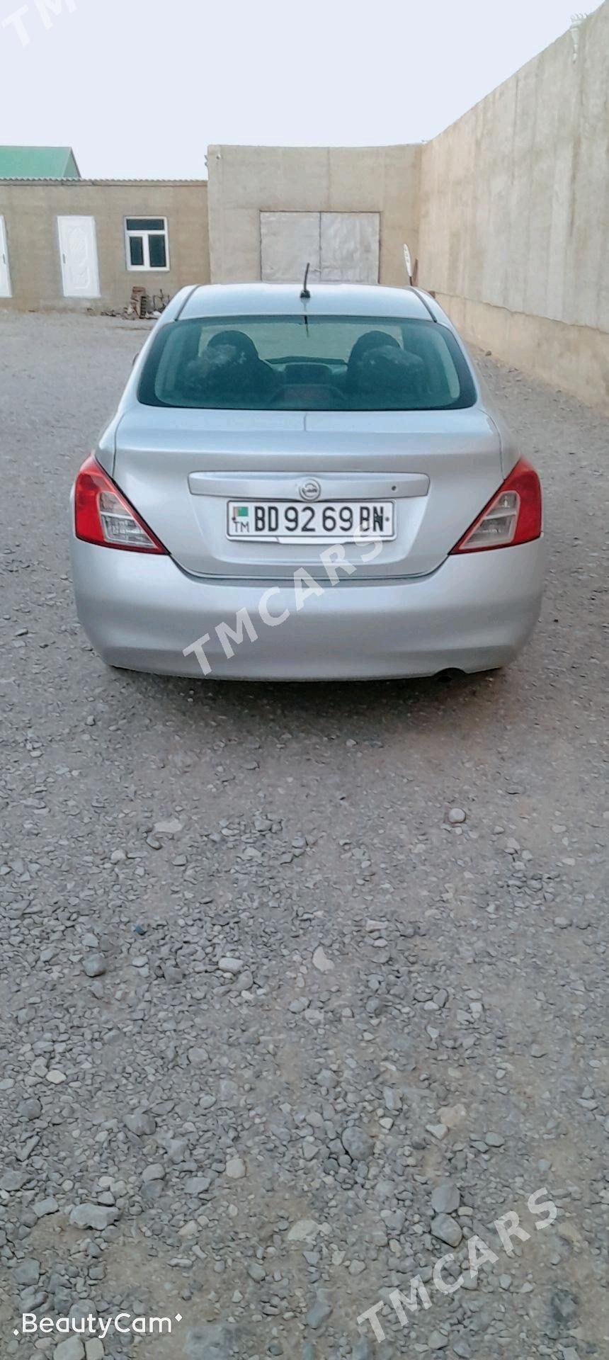 Nissan Versa 2011 - 105 000 TMT - Гызыларбат - img 4