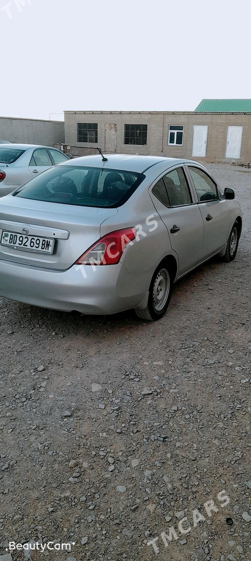 Nissan Versa 2011 - 105 000 TMT - Гызыларбат - img 5