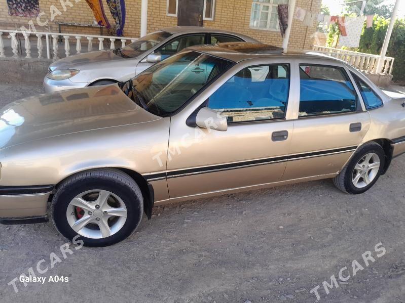 Opel Vectra 1989 - 30 000 TMT - Мары - img 7
