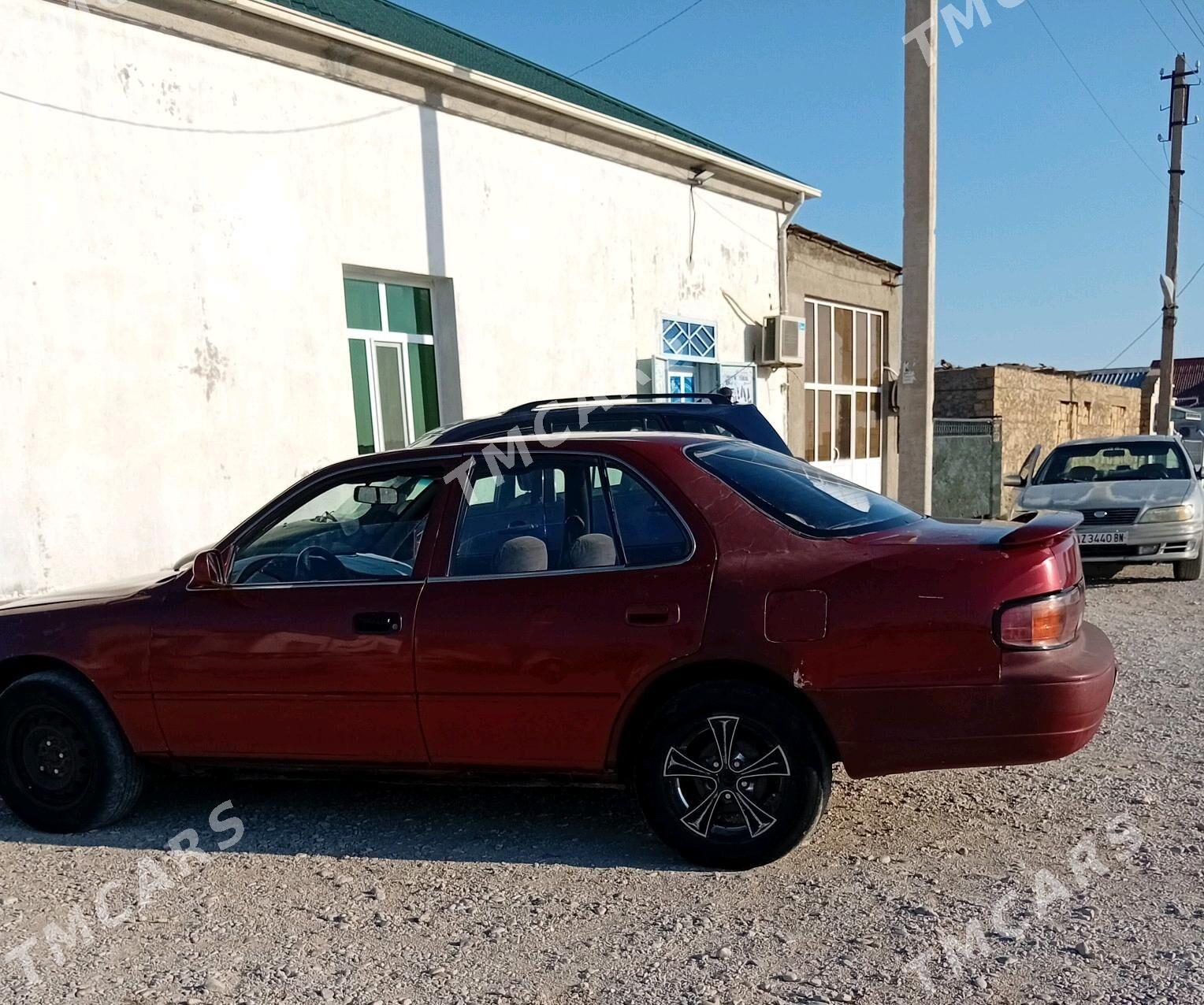 Toyota Camry 1993 - 55 000 TMT - Балканабат - img 3