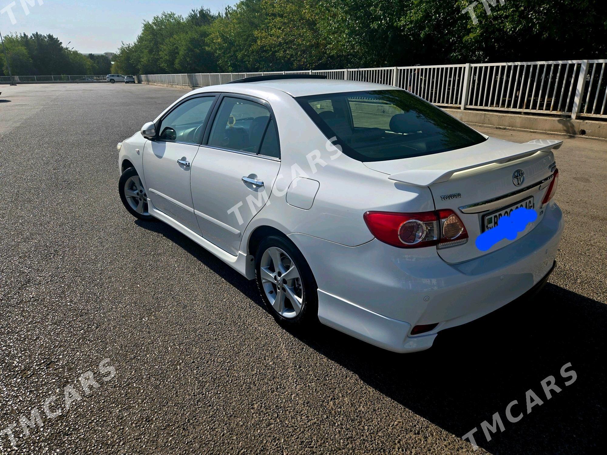 Toyota Corolla 2013 - 190 000 TMT - Aşgabat - img 7