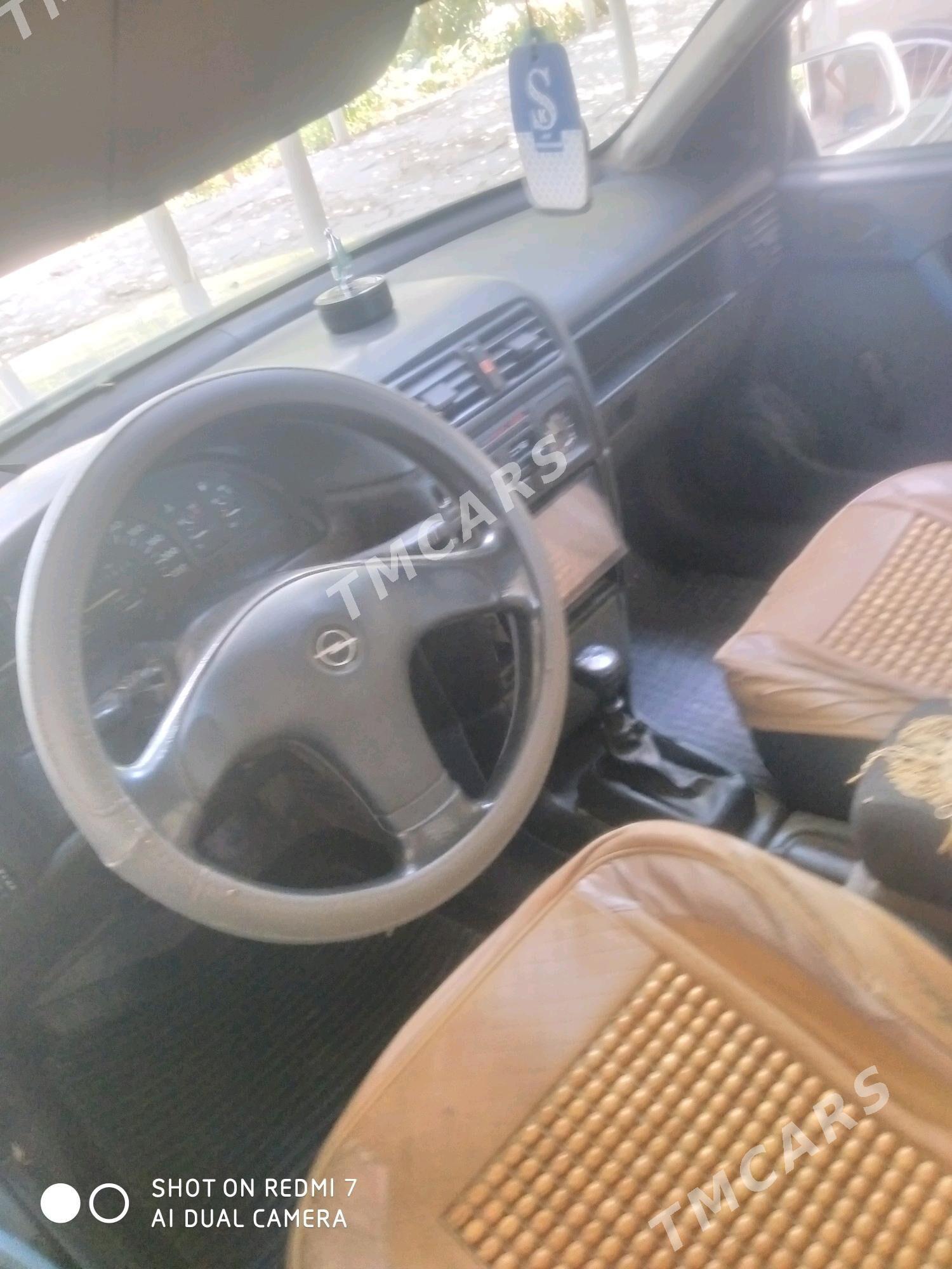 Opel Vectra 1991 - 22 000 TMT - Саят - img 3