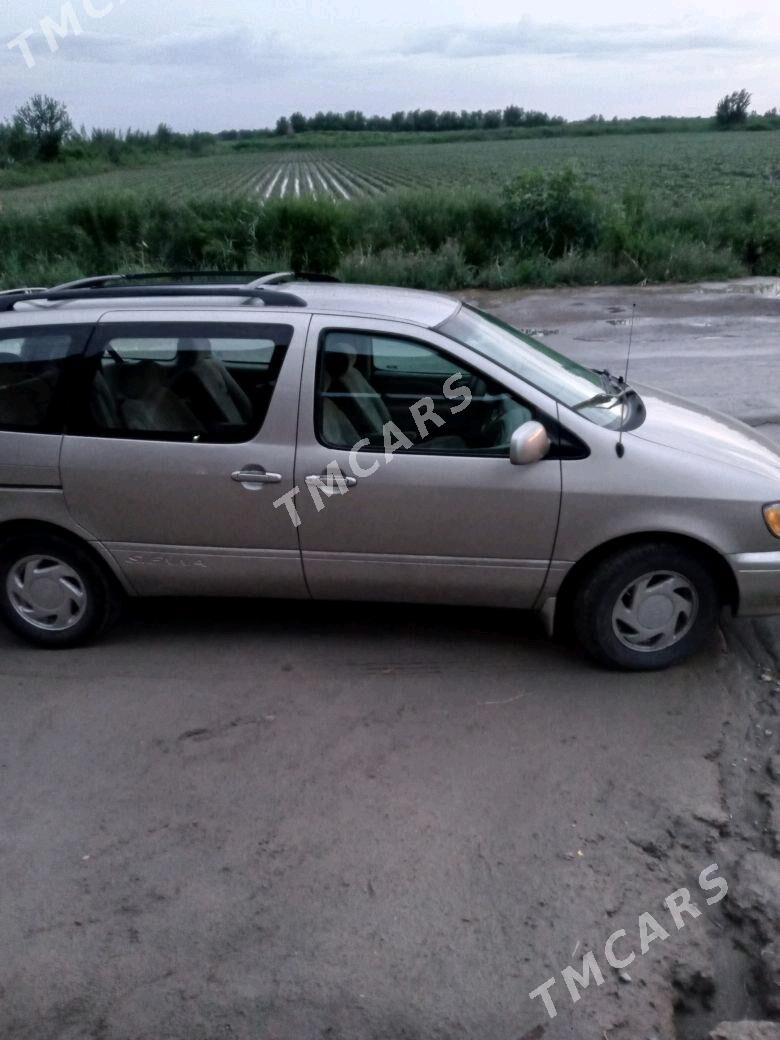Toyota Sienna 2001 - 150 000 TMT - Шабатский этрап - img 3