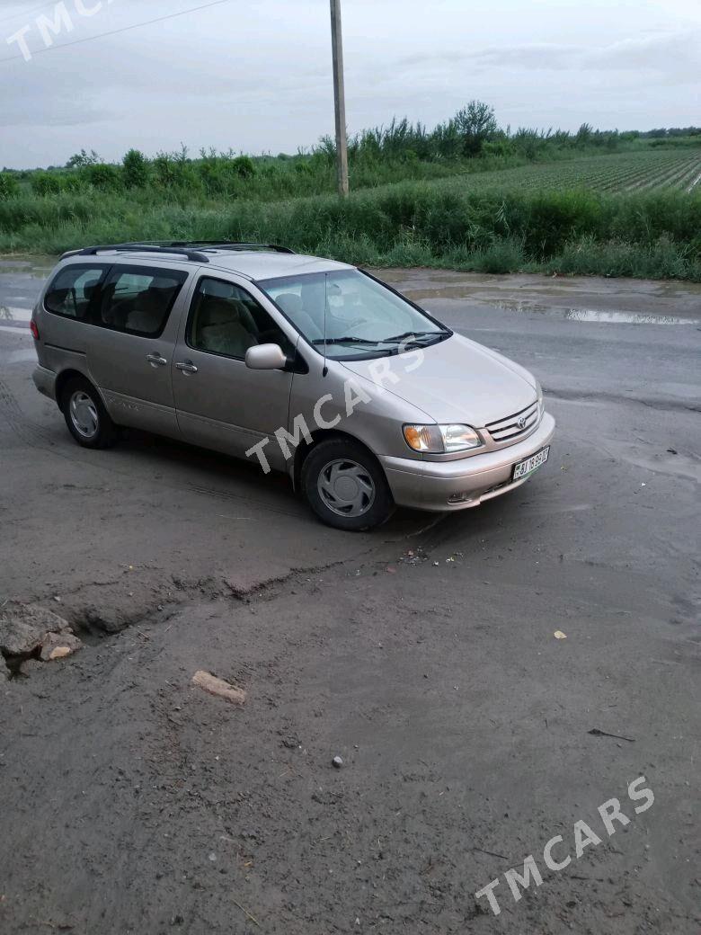 Toyota Sienna 2001 - 150 000 TMT - Шабатский этрап - img 2