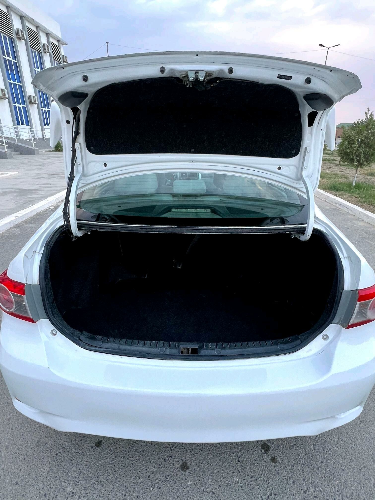 Toyota Corolla 2011 - 145 000 TMT - Бахарден - img 9