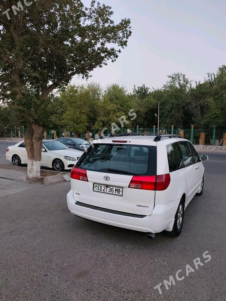 Toyota Sienna 2005 - 190 000 TMT - Мары - img 3