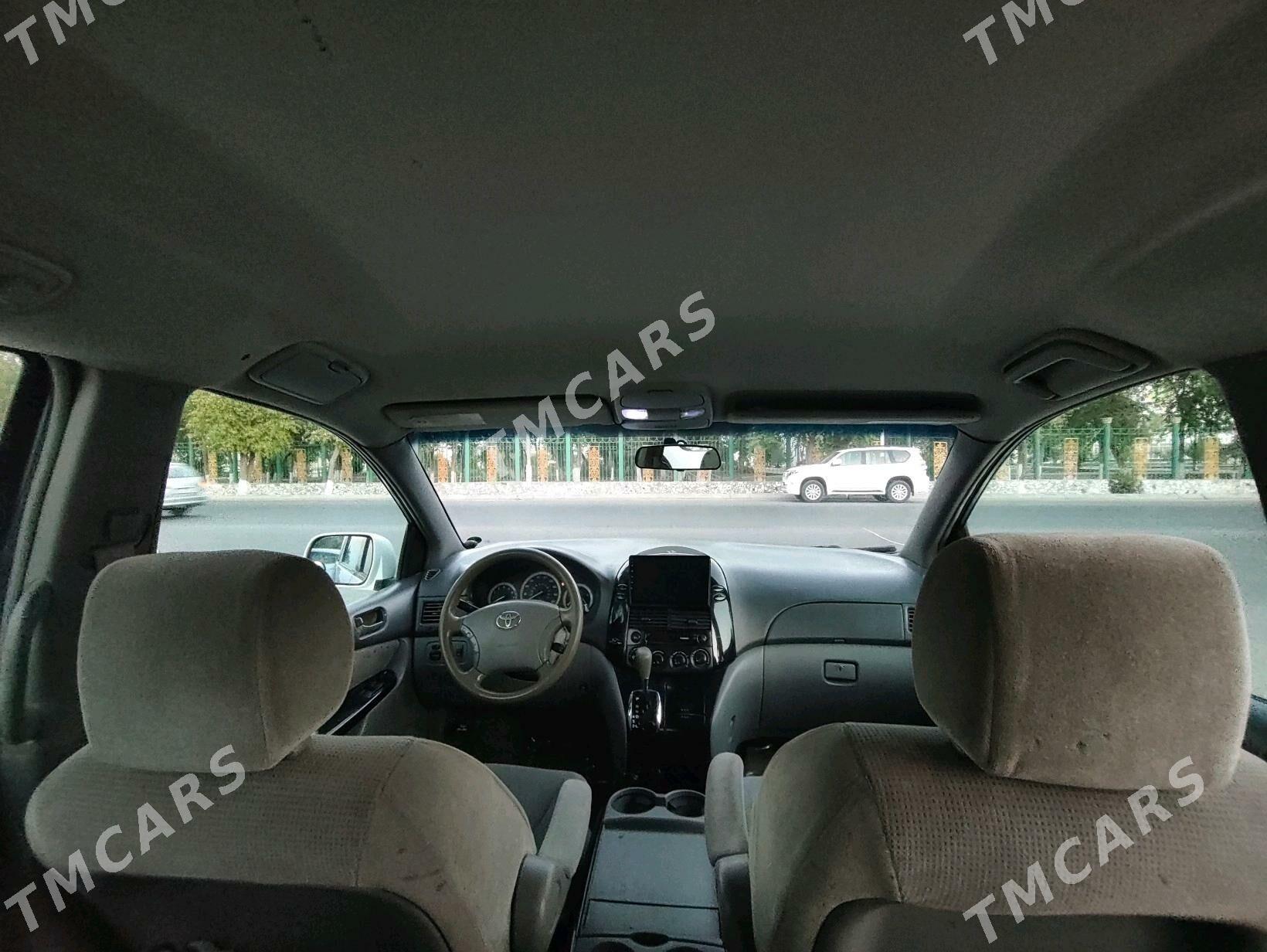 Toyota Sienna 2005 - 190 000 TMT - Мары - img 6