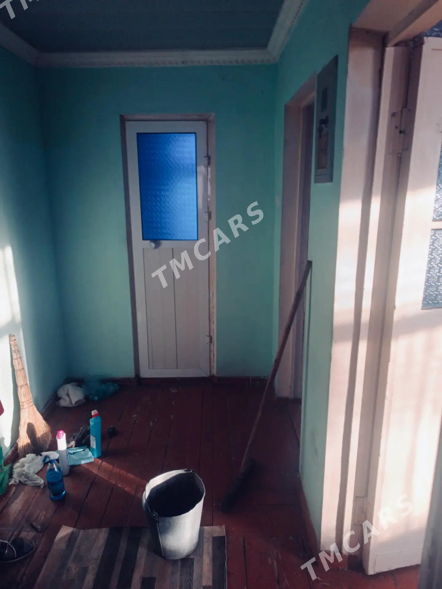 Dwores Himik 2kom 2etaž kerpic - Туркменабат - img 6