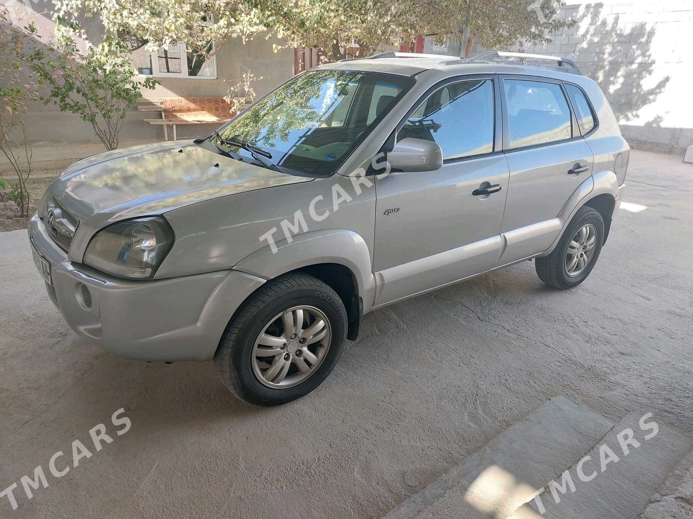 Hyundai Tucson 2008 - 120 000 TMT - Ak bugdaý etraby - img 4