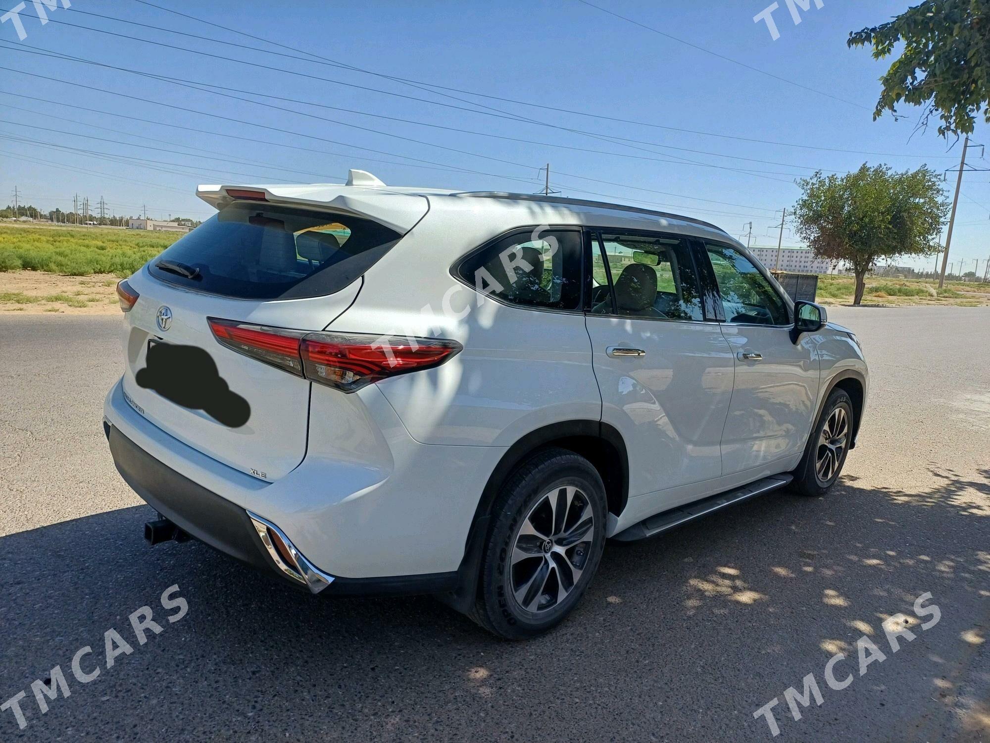 Toyota Highlander 2022 - 530 000 TMT - Şatlyk - img 2