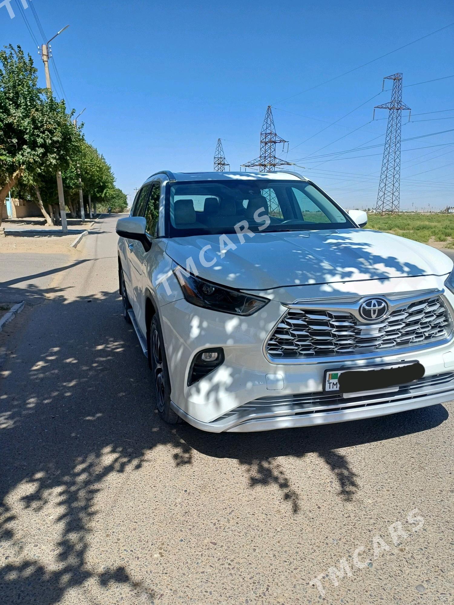 Toyota Highlander 2022 - 530 000 TMT - Şatlyk - img 4